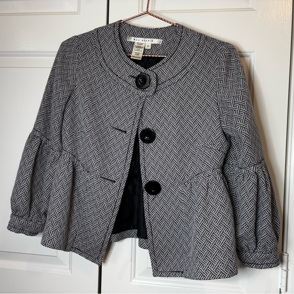 Max Studio Black and White Patterned Blazer